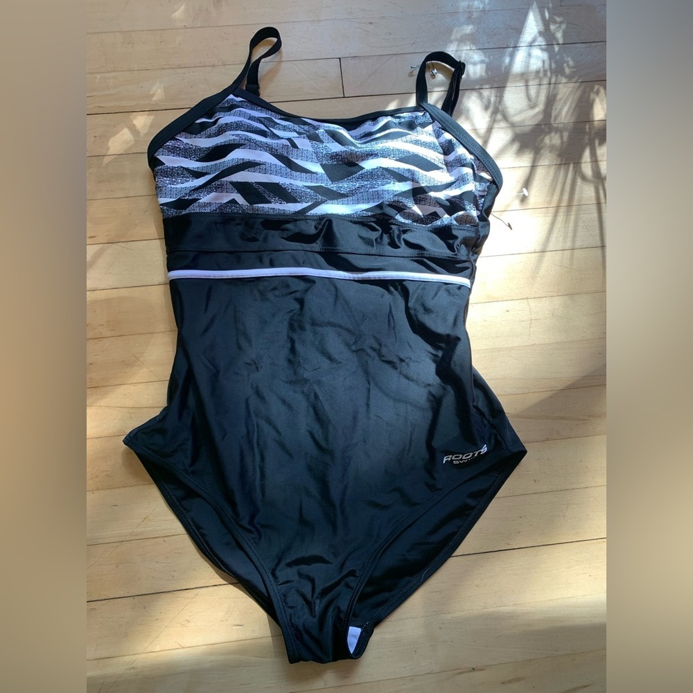 NWOT Roots Black and white Women's Swimsuit